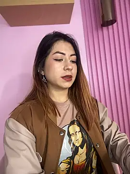 MaddieHunter online show from December 2025 01:31:01 PM