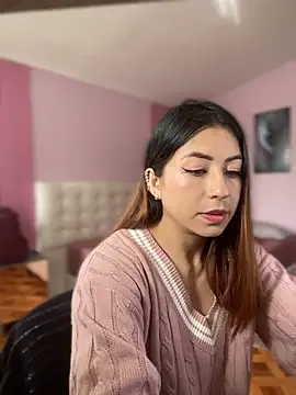 MaddieHunter online show from December 2025 01:17:02 PM