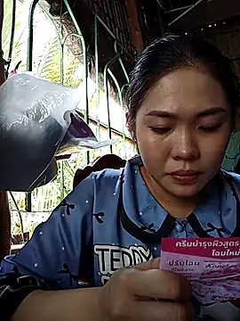 Snapshot of Lin-kute98 chatting on April 2026 06:00:02 AM Lin-kute98 online show from April 2026 06:00:02 AM