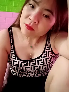 Lily-ross22 online show from February 2026 04:01:02 AM