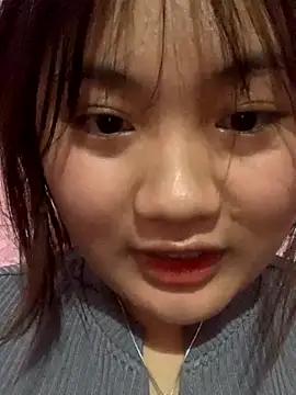 Snapshot of lau-2 chatting on November 2025 01:55:02 PM lau-2 online show from November 2025 01:55:02 PM