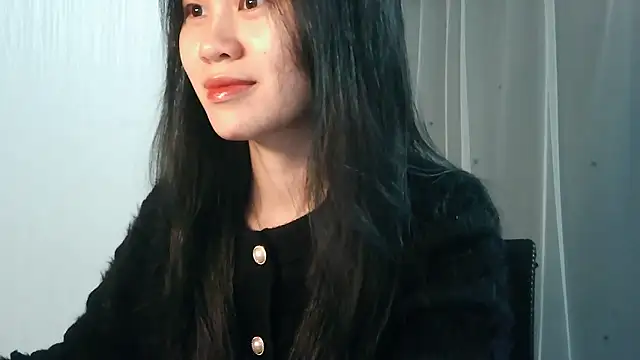 Snapshot of Nunaa18 chatting on November 2025 02:39:02 PM Nunaa18 online show from November 2025 02:39:02 PM