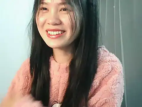 Snapshot of Nunaa18 chatting on December 2025 02:26:01 PM Nunaa18 online show from December 2025 02:26:01 PM