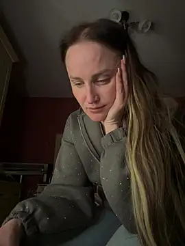 TomilaSi online show from March 2026 11:11:01 PM