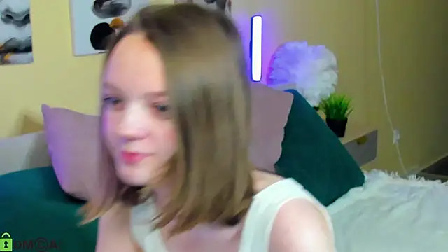 Olivia Riesz online show from April 2026 01:36:01 AM