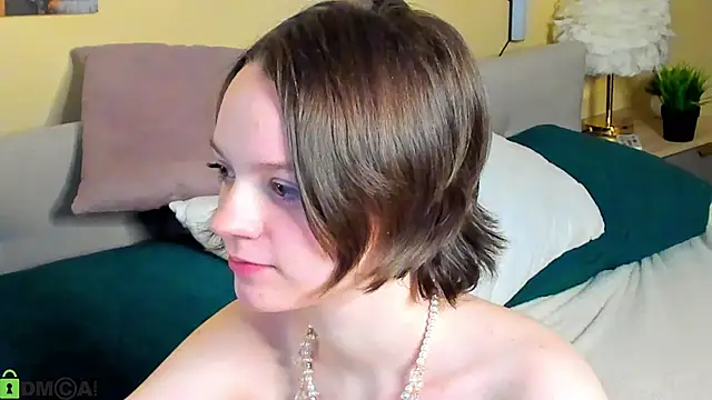 Olivia Riesz online show from May 2026 01:01:02 AM