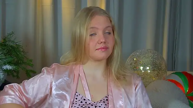 EmilyEvanse online show from December 2025 06:19:01 AM