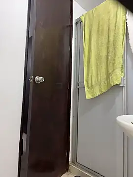 Miia moonn online show from January 2026 11:08:01 PM