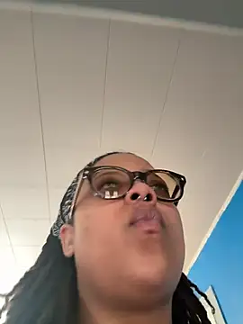 hazeleyedemonx13 online show from April 2026 08:09:02 PM