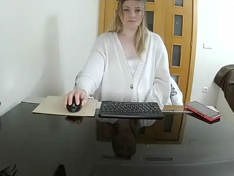 Adelyxveex online show from December 2025 11:35:02 PM