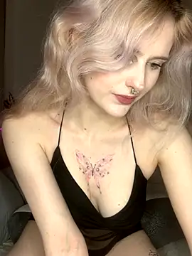 MilaElin online show from November 2025 09:30:02 PM