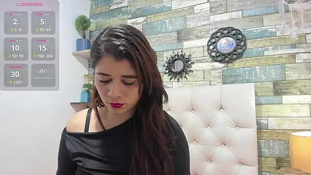 EmilyCambell online show from November 2025 06:43:01 PM