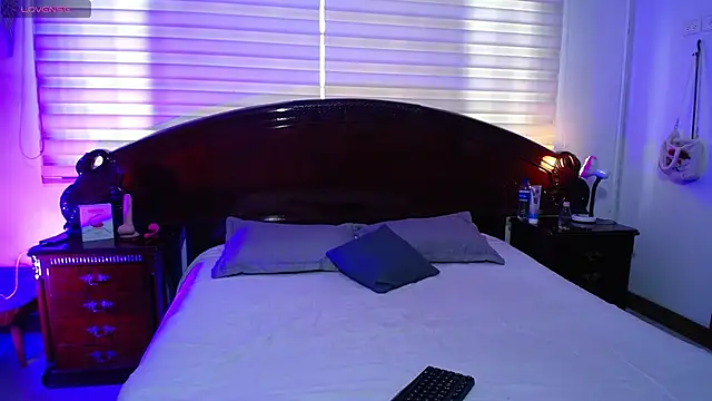 jacko Charlotte online show from November 2025 04:22:02 PM