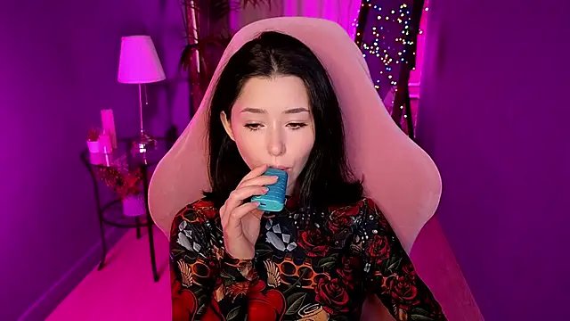 RedMidnight online show from June 2026 03:25:02 PM