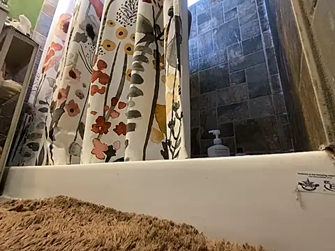 xxxenzo1 online show from March 2025 05:31:01 PM