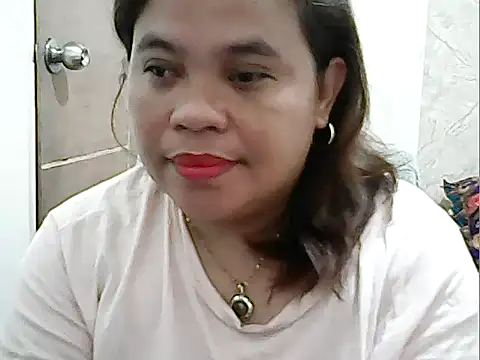 cutechubby online show from April 2026 09:34:01 PM