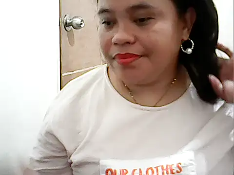 Snapshot of cutechubby chatting on April 2026 09:18:01 AM cutechubby online show from April 2026 09:18:01 AM