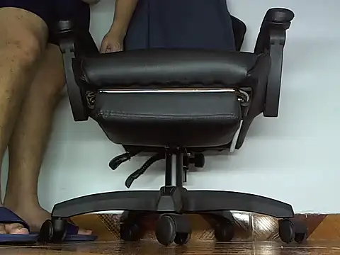 Alphacashmaster777 online show from April 2026 11:59:01 AM