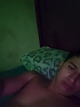 Alvarezz0202 online show from April 2026 08:20:01 PM