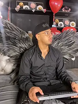 Snapshot of Brand_Collins chatting on February 2026 01:08:02 PM Brand Collins online show from February 2026 01:08:02 PM