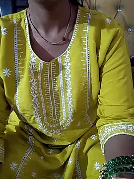 RASHMI SHARMA9 online show from February 2026 11:41:01 AM