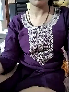 Snapshot of RASHMI_SHARMA9 chatting on June 2026 11:04:01 AM RASHMI SHARMA9 online show from June 2026 11:04:01 AM
