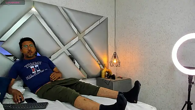 DANIDICK VC online show from November 2025 12:17:01 PM