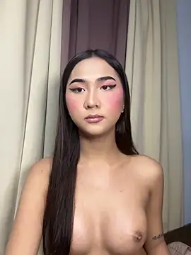 Diannellove online show from April 2026 06:15:01 PM