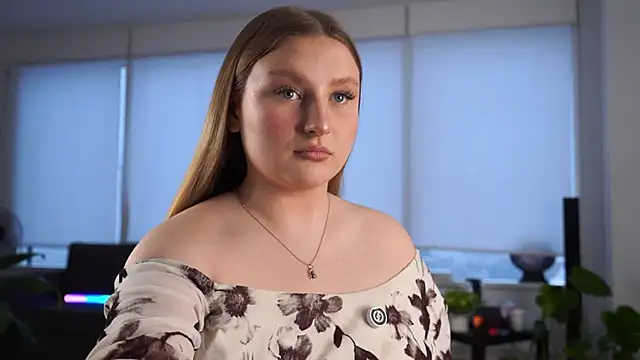 Snapshot of RemediosStrekas chatting on December 2025 05:15:02 AM RemediosStrekas online show from December 2025 05:15:02 AM