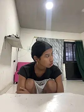 KattyAndDorian online show from November 2025 10:12:01 PM