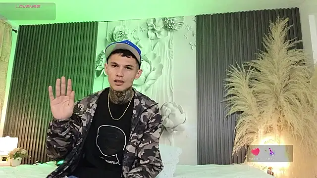 Paulo 527 online show from March 2026 12:22:01 PM