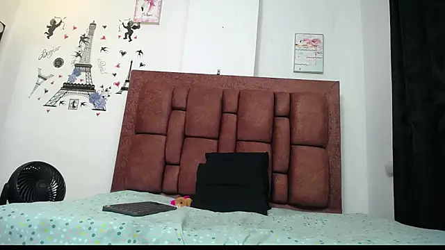 varascott online show from April 2026 07:51:01 PM