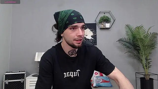 KaneHunter online show from April 2026 05:55:01 PM