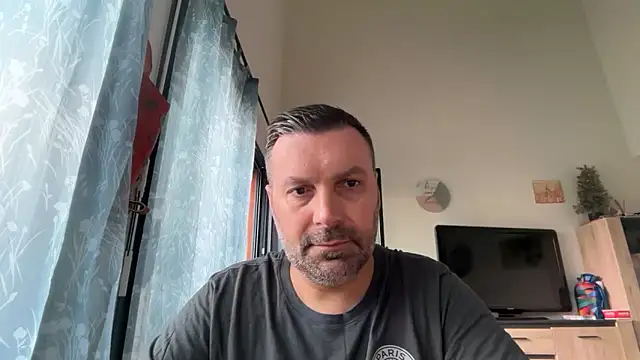 coolsmith81 online show from June 2026 07:43:01 AM