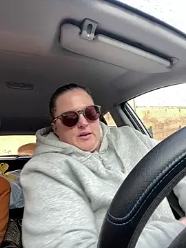 bea french curvy online show from February 2026 08:29:01 AM