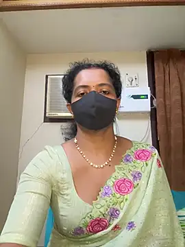 TeddyLover5 online show from April 2026 05:52:02 PM