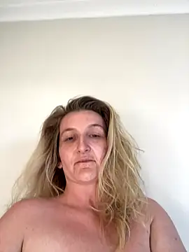 Snapshot of Skyme2713 chatting on December 2025 06:52:02 AM Skyme2713 online show from December 2025 06:52:02 AM