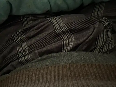 erdestruttor18 online show from February 2026 10:32:01 AM