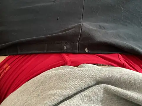 erdestruttor18 online show from March 2026 07:24:01 AM