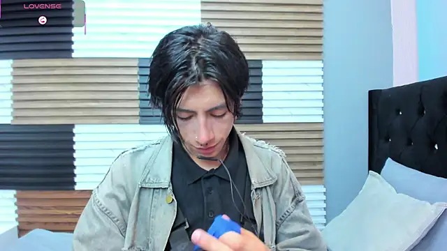 LiamShelby online show from January 2026 04:17:01 AM