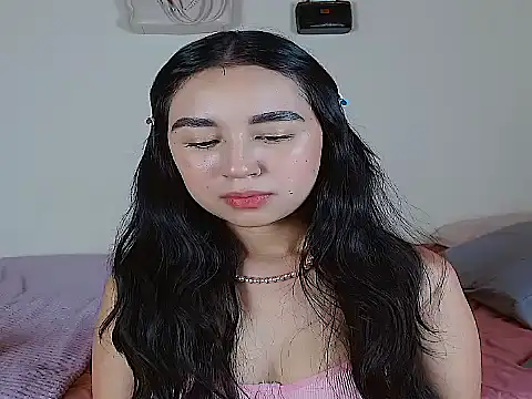 SiennaLorens online show from August 2026 12:10:02 AM