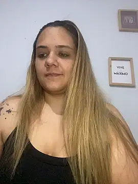 LoreinnFox online show from April 2026 03:50:02 AM