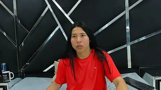 Alyssa Noah online show from January 2026 03:33:01 AM