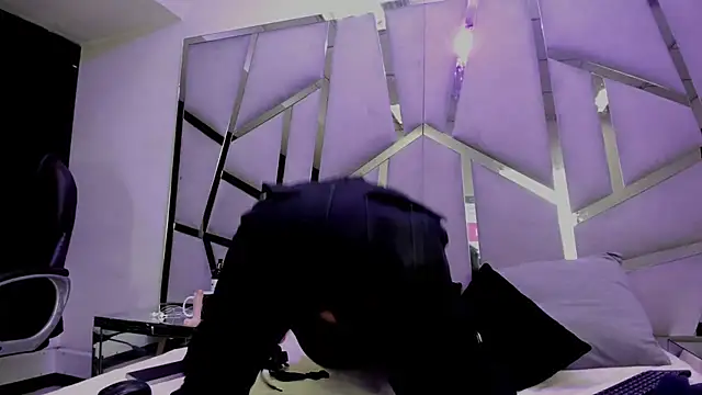 Alyssa Noah online show from April 2026 05:10:01 AM