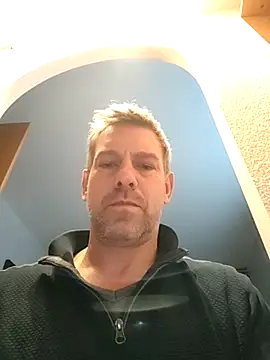 Snapshot of lorisaux chatting on November 2025 03:37:02 PM lorisaux online show from November 2025 03:37:02 PM