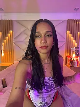 Snapshot of coraline_vera chatting on April 2026 07:33:02 PM coraline vera online show from April 2026 07:33:02 PM