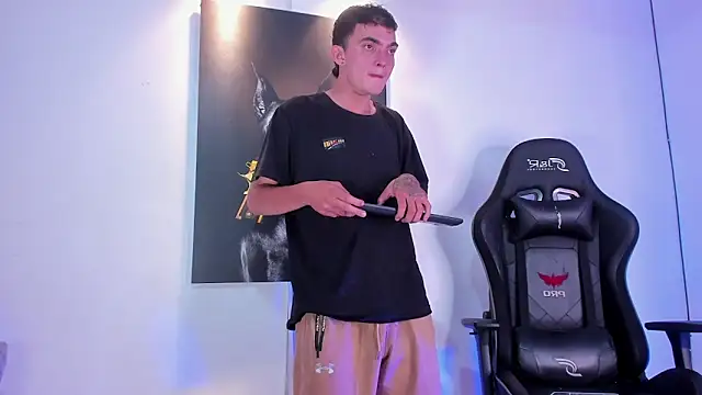 Snapshot of m0ntana777 chatting on November 2025 09:29:02 PM m0ntana777 online show from November 2025 09:29:02 PM