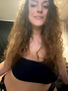 TittyQueen123 online show from December 2025 04:17:02 AM