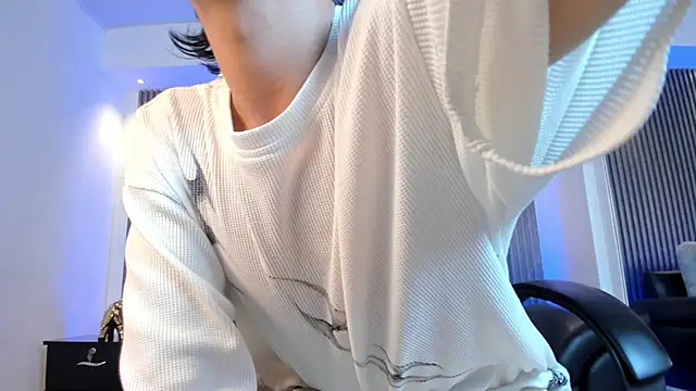 Snapshot of Bastthianxxx chatting on November 2025 06:32:01 PM Bastthianxxx online show from November 2025 06:32:01 PM