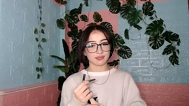 Sweeet Sss online show from December 2025 04:02:01 PM